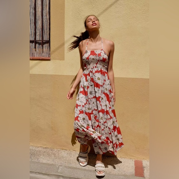 Free People Dresses & Skirts - Free People Heatwave Floral Printed Maxi Dress size Medium